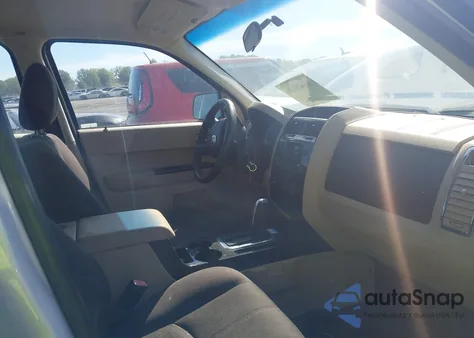 2008 Mazda Tribute I Sport from USA, damaged, VIN 4F2CZ02Z28KM08272